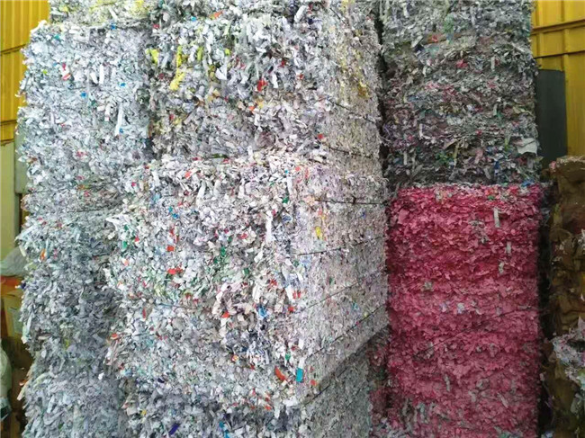 文件銷(xiāo)毀紙碎集合堆